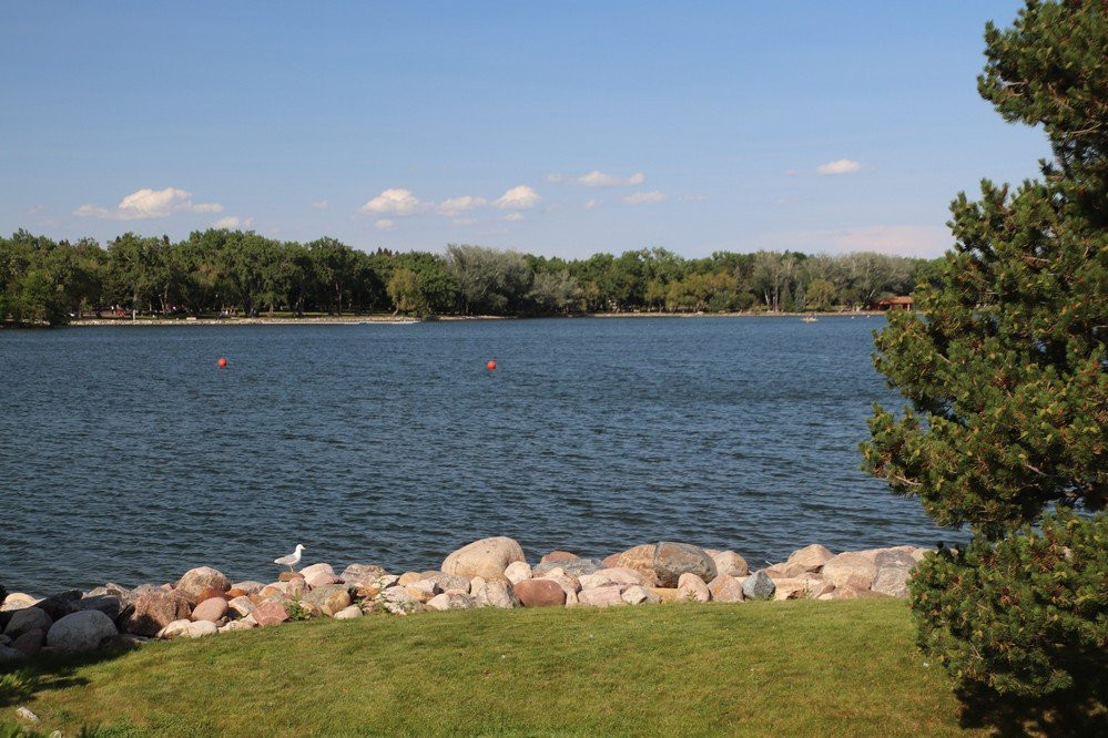 Henderson Lake Park景点图片
