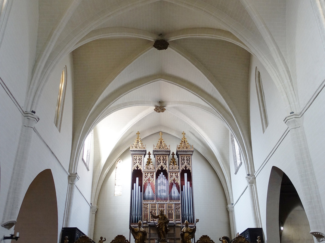 Iglesia Parroquial de San Pablo Apóstol-萨拉戈萨省必去景点