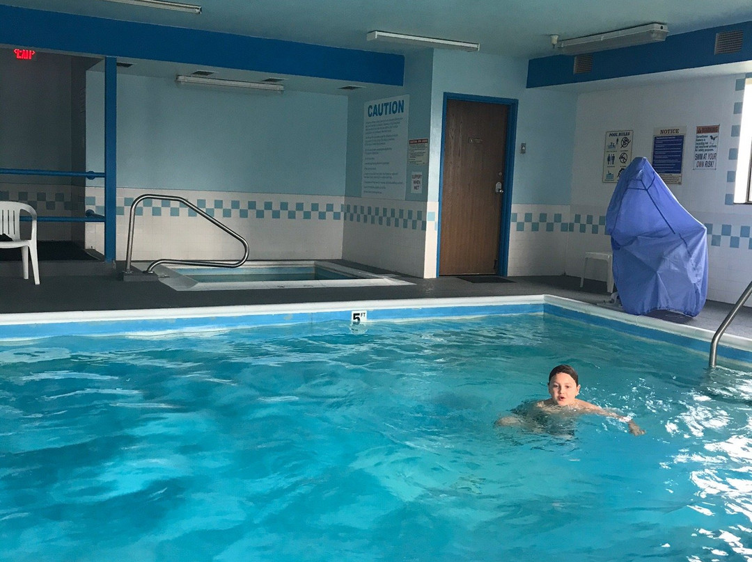 Super 8 by Wyndham Campbellsville KY主图