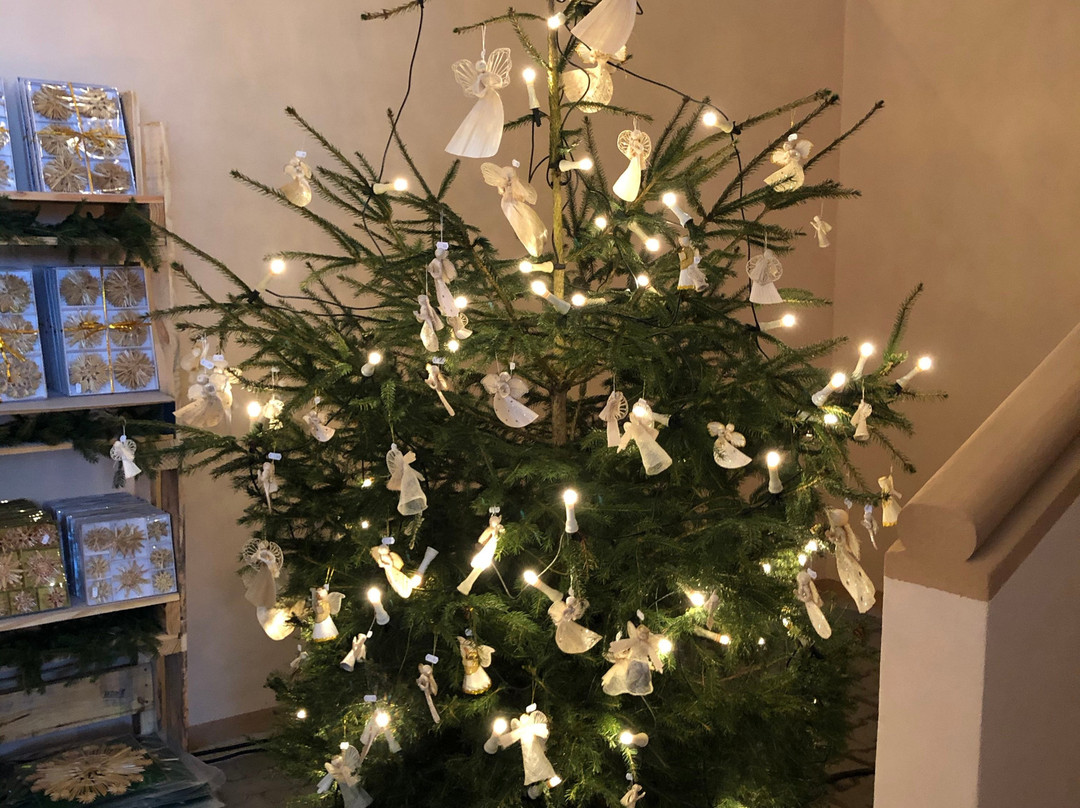 Romatischer Weihnachtsmarkt Schloss Tussling-Tuessling必去景点