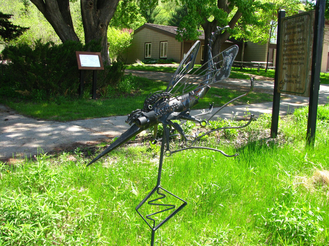 Mosquito Hill Nature Center-New London必去景点