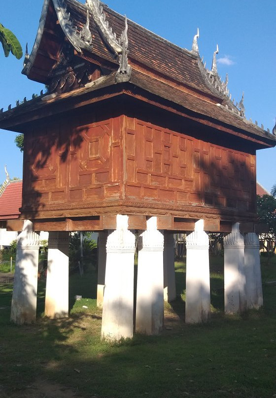 Wat Yai Tha Sao景点图片