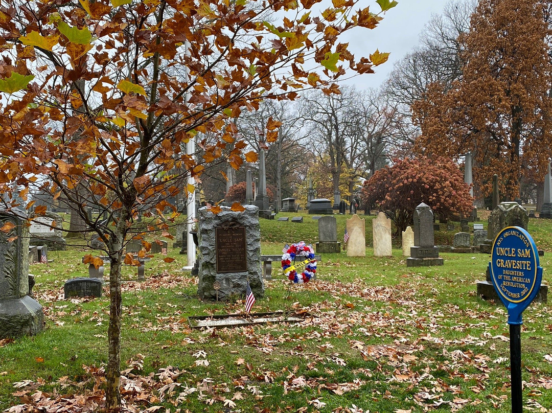 Oakwood Cemetery景点图片