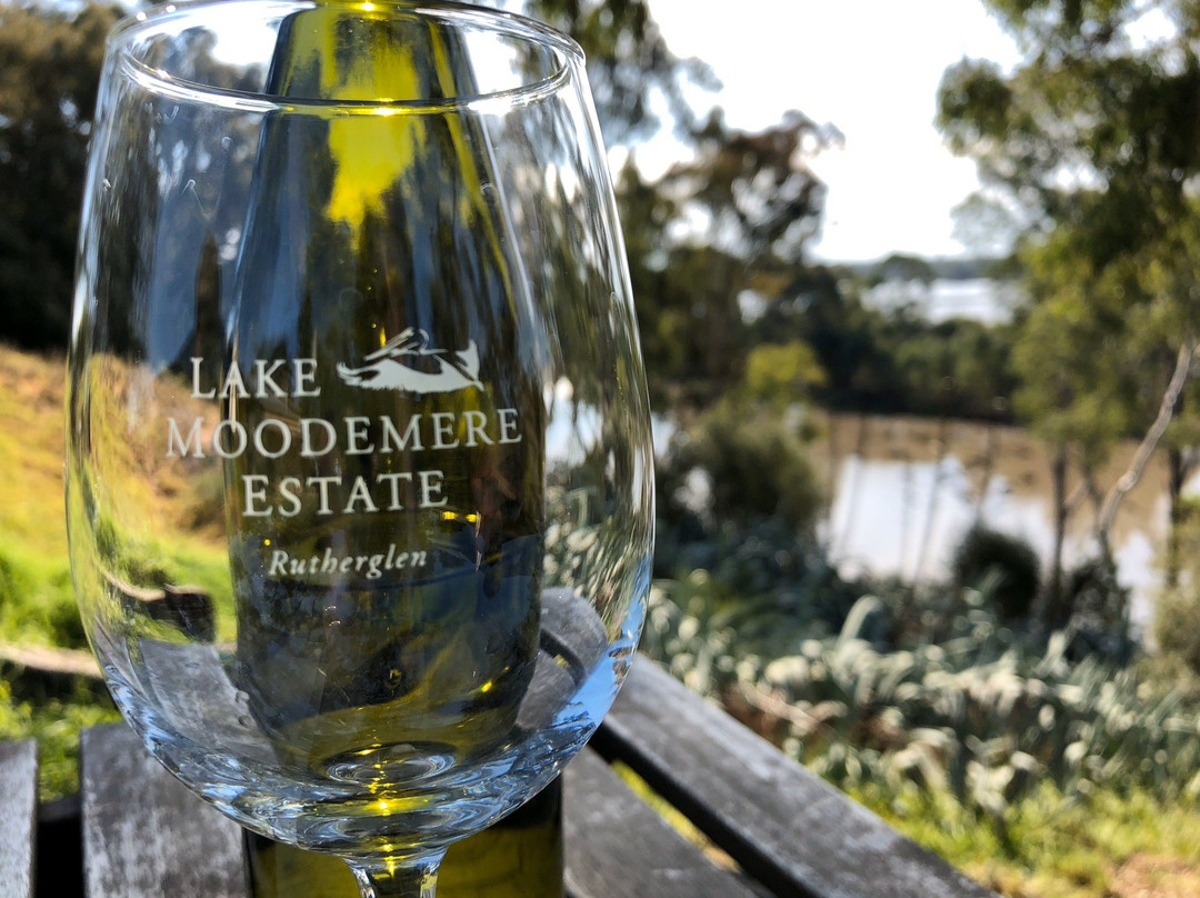 Lake Moodemere Estate景点图片