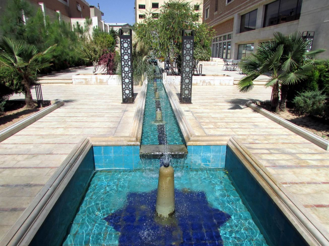 Zandiyeh Hotel主图