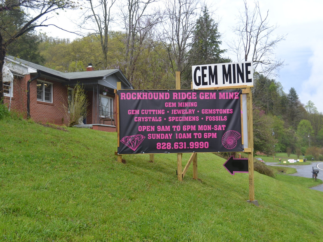 Forest Hills旅游景点-Rockhound Ridge Gem Mine