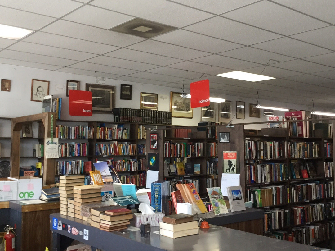 Hazel Park旅游景点-John K. King Used and Rare Books