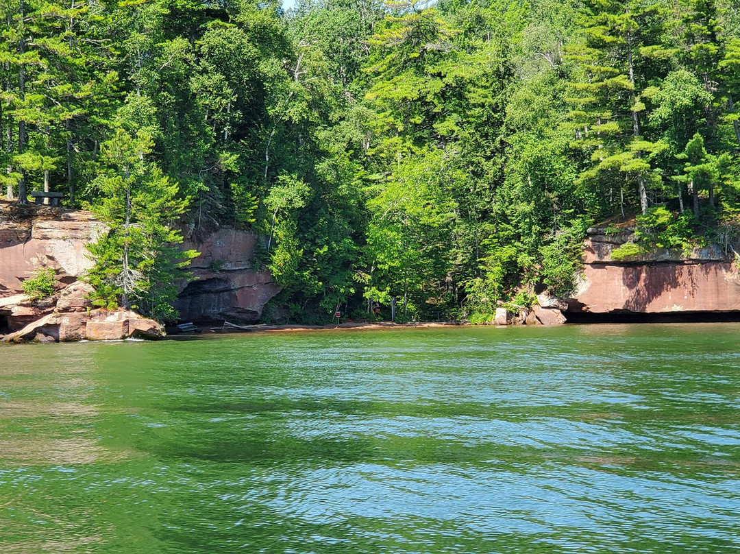 Apostle Islands National Lakeshore Ice Caves景点图片