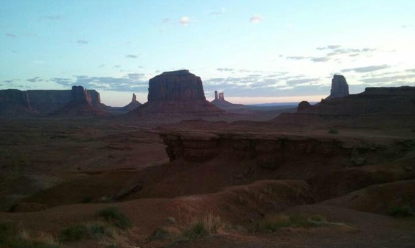 Bullfrog旅游景点-Navajo Jewelry and Design
