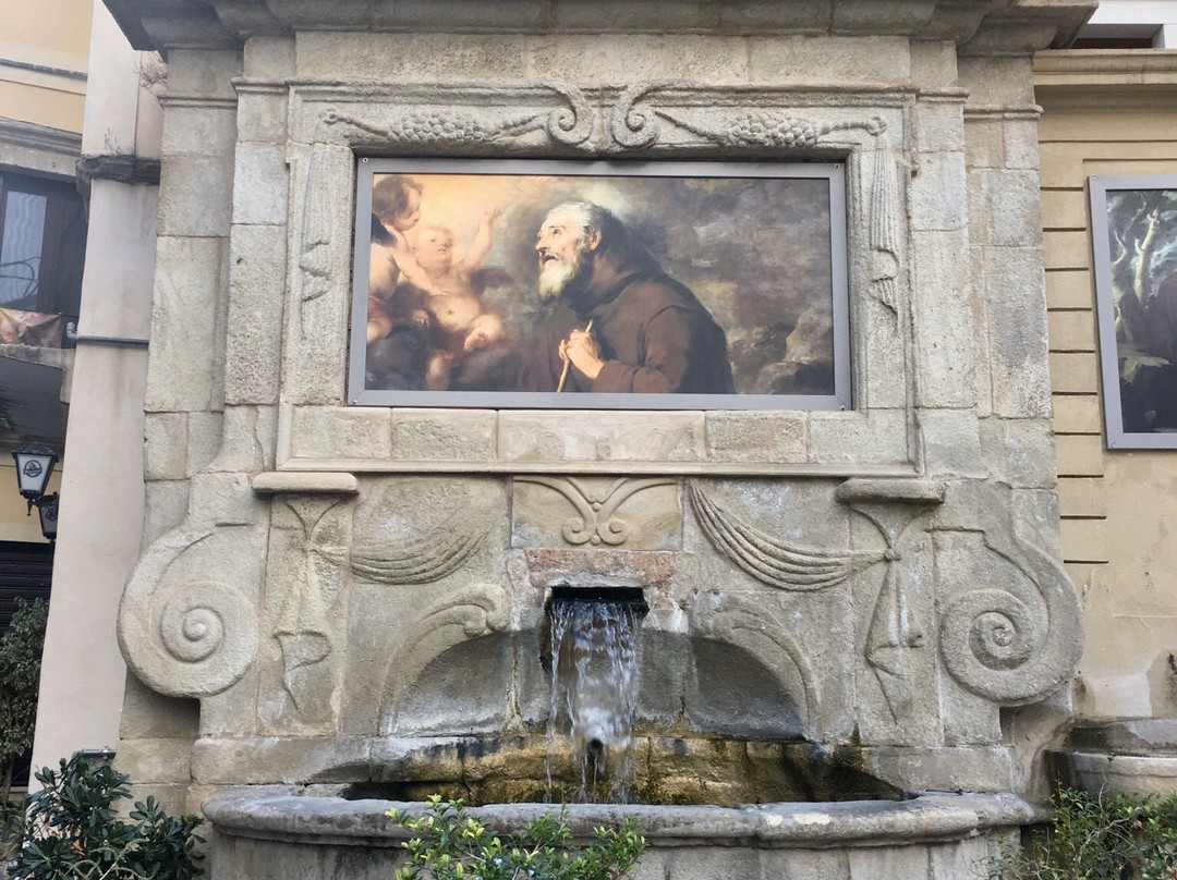 Fontana dei Sette Canali-Paola必去景点
