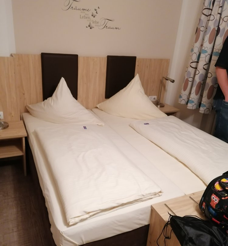 Hotel Wuermtaler Gaestehaus主图