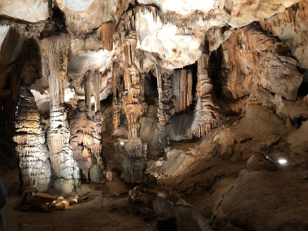 Grotte de Limousis景点图片