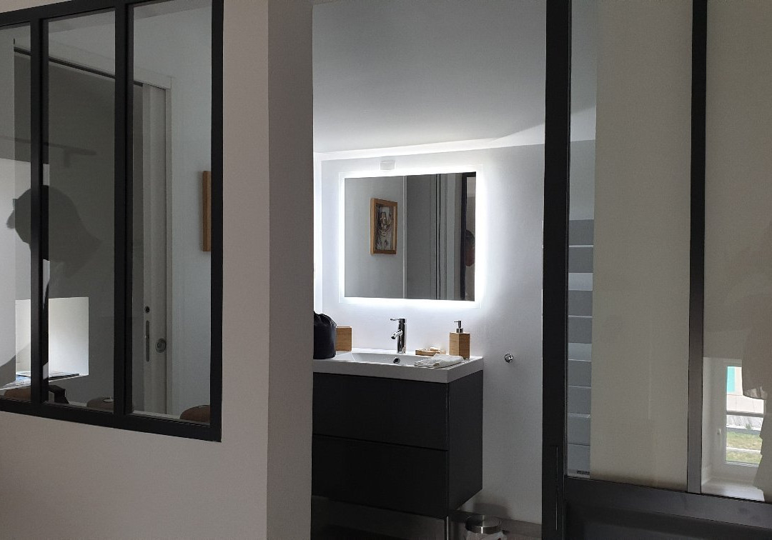 H. De Surgeres主图