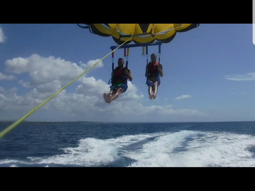 Parasailing Menorca-卡兰博希必去景点