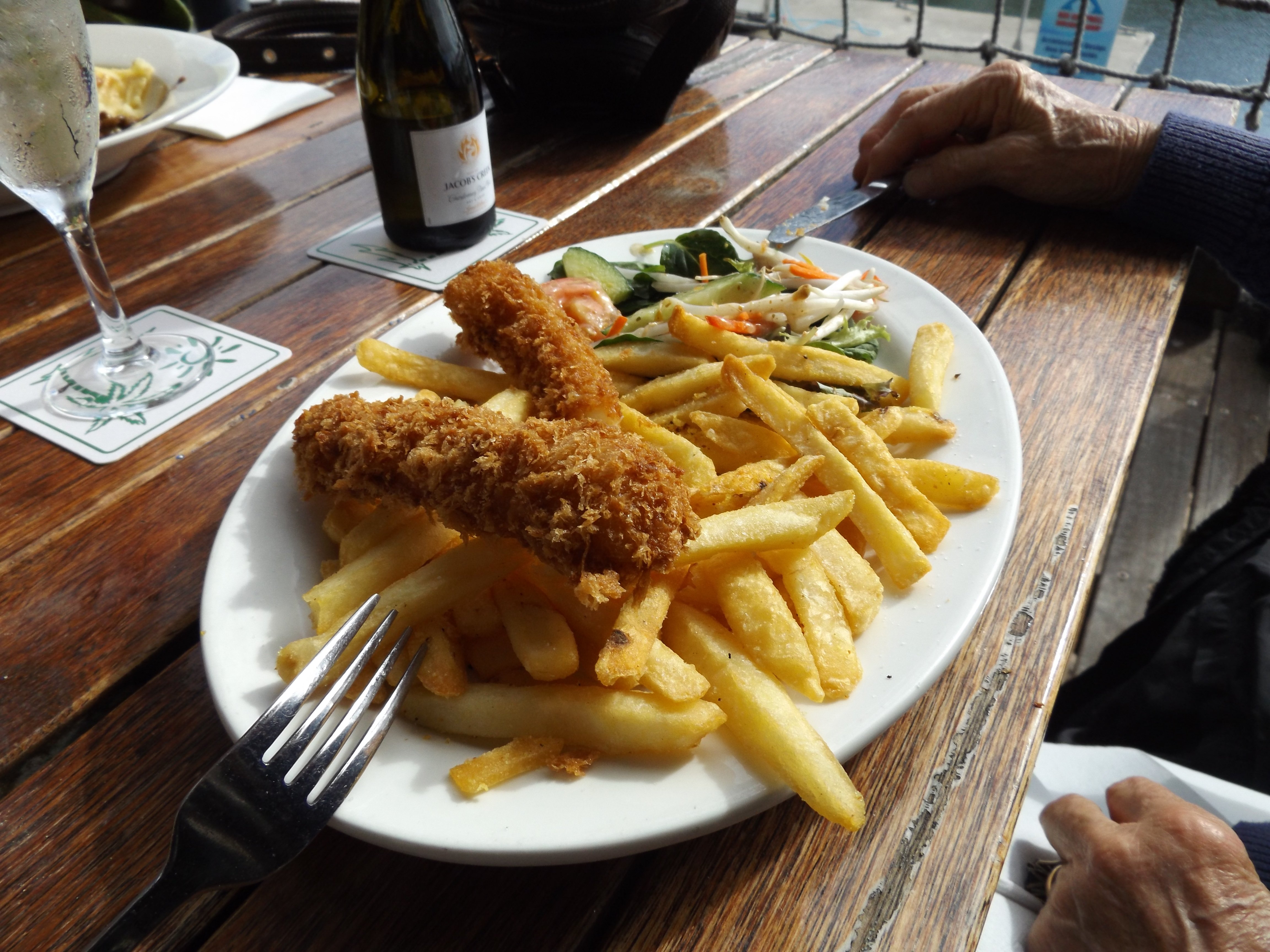 Nightcap at Kawana Waters Hotel-餐饮