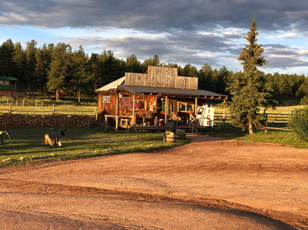 M Lazy C Ranch-Lake George必去景点