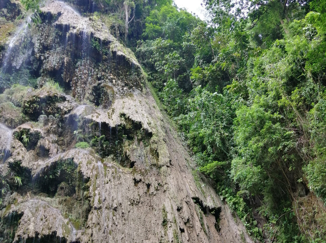 Tumalog瀑布-奥斯洛布必去景点