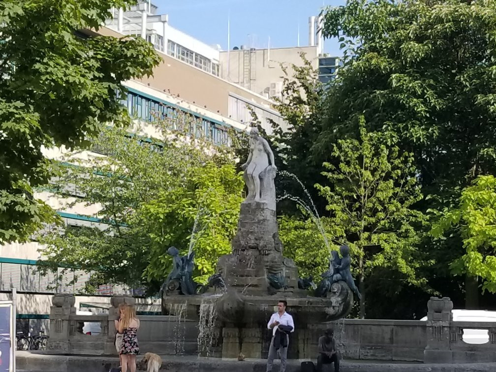 Marchenbrunnen -  fountain of fairy tales景点图片