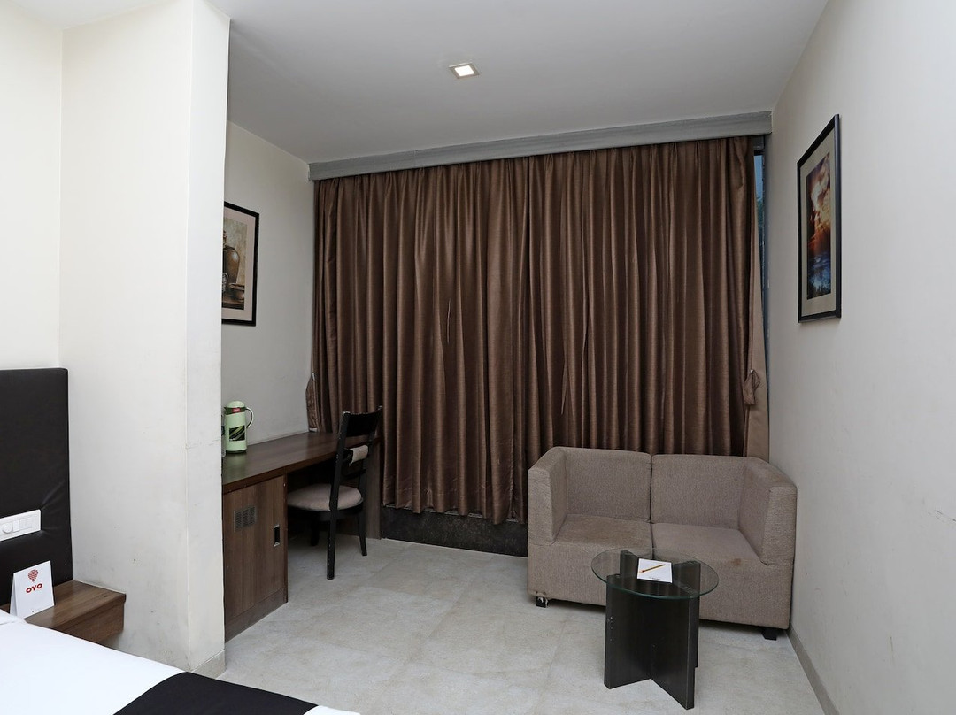 Capital O 3831 Jade Inn主图