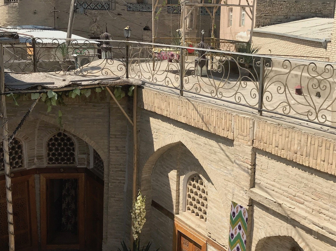 Khurjin Hotel