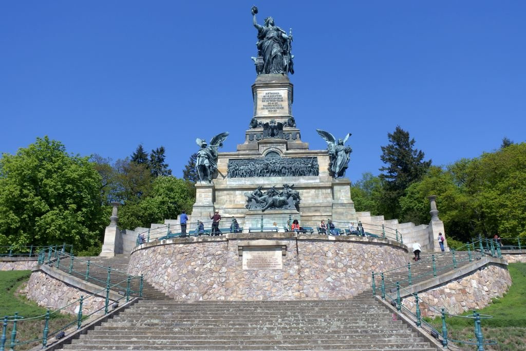 尼德瓦尔德纪念碑景点图片