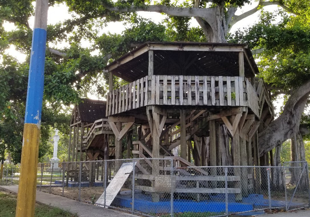 Colon Park-Aguadilla必去景点