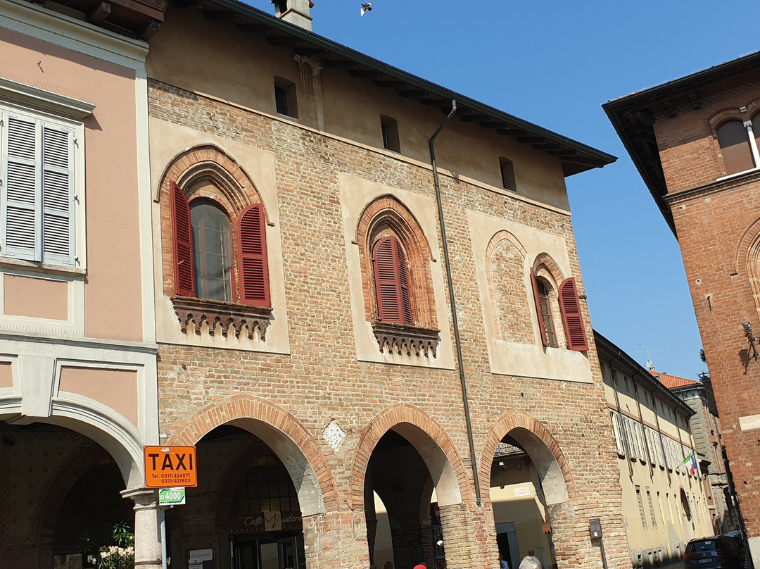 Palazzo Vistarini-洛迪必去景点