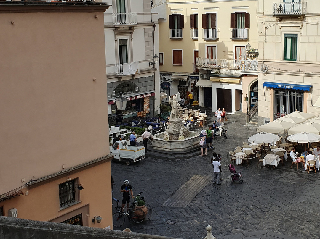 Fontana sant'Andrea景点图片