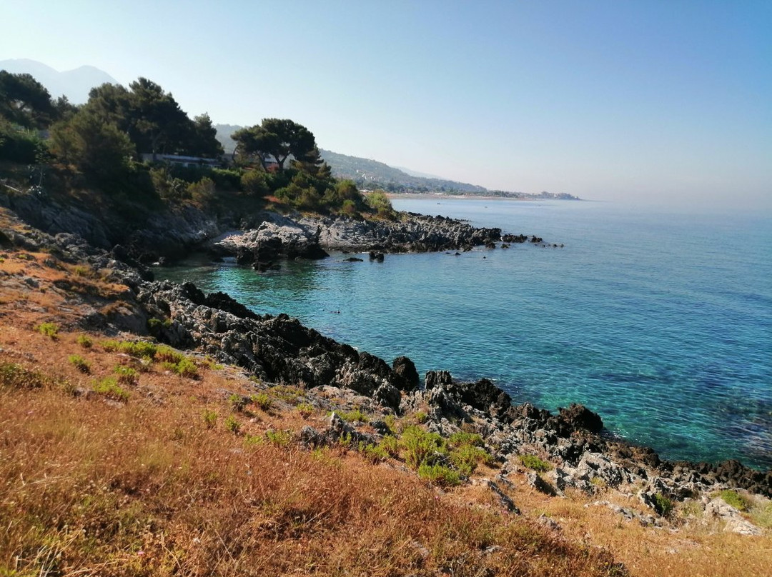 Scogliera Di Cirella-Cirella必去景点