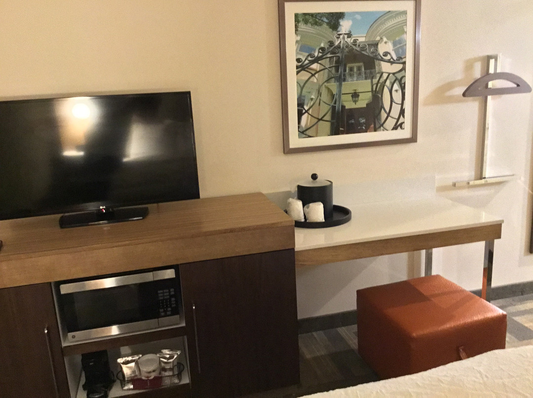 Hampton Inn Charleston-North主图