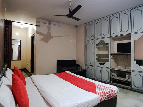 OYO 29237 Hotel Rajveer主图