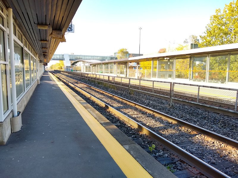 GO Transit-伯灵顿必去景点