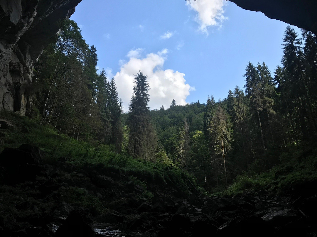 Vartop Cave-Arieseni必去景点