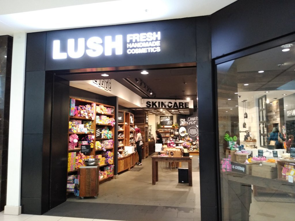 Twelve Oaks Mall-诺维必去景点