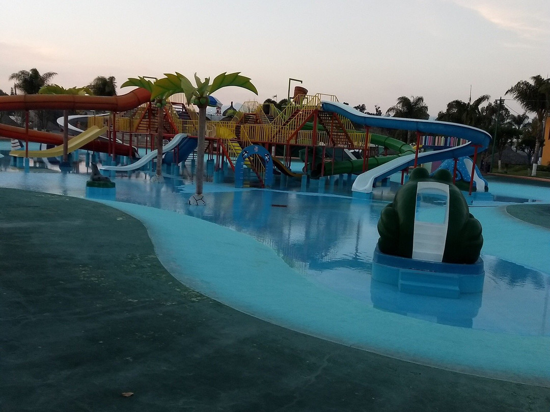 Parque Acuático Dios Padre-伊斯米基尔潘市必去景点