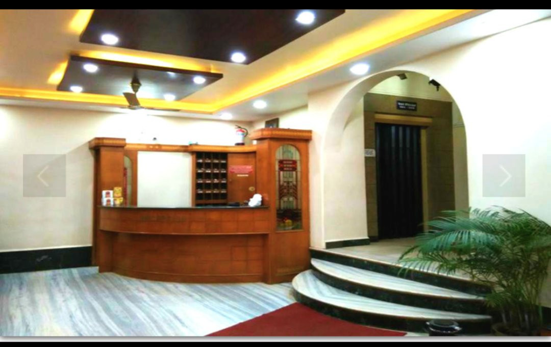 Raj Purohit Hotel主图