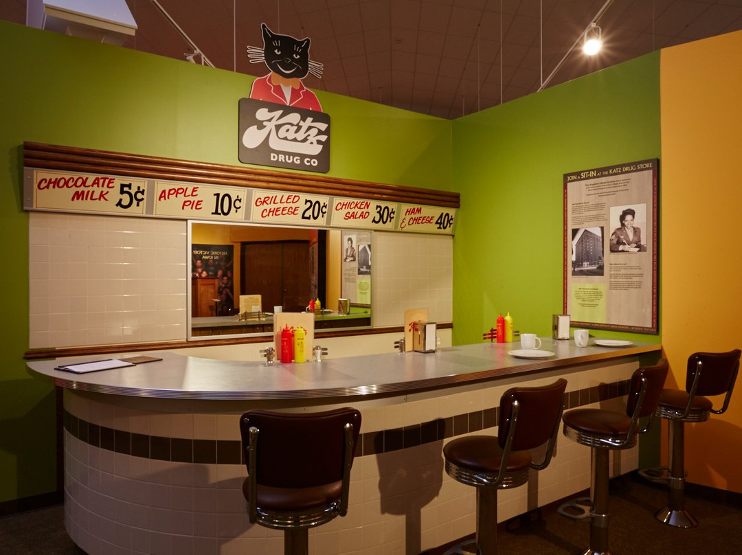 African American Museum of Iowa-锡达拉皮兹必去景点