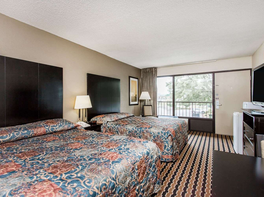 Quality Inn Near Speedway主图