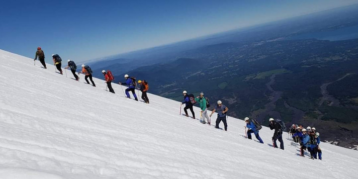 Sol y Nieve Travel Adventure - Day Tours-普孔必去景点