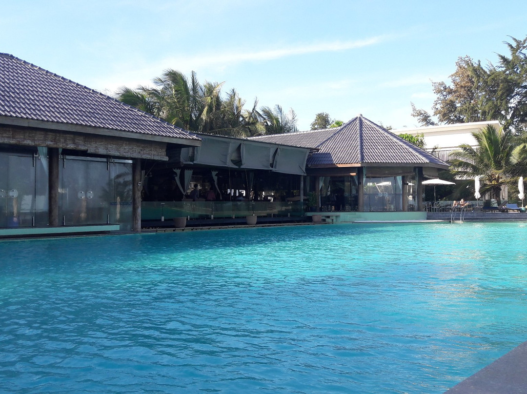 Villa Del Sol Beach Resort & Spa主图