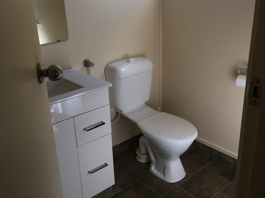 卡维斯汽车旅馆主图