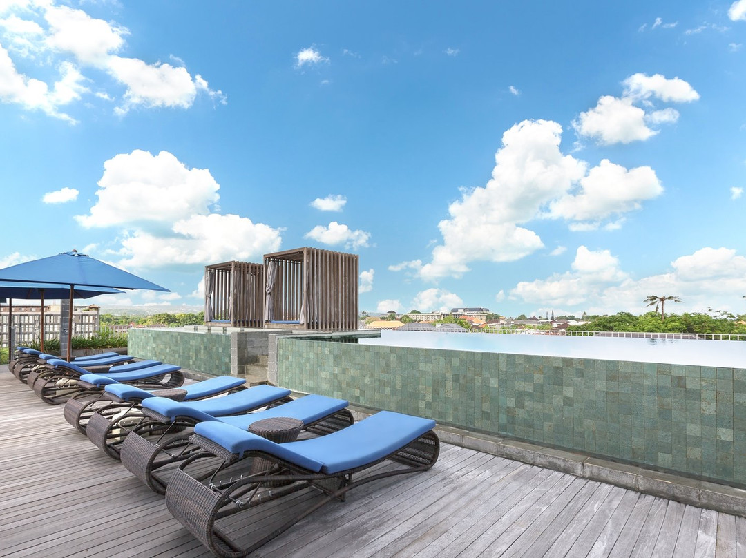 巴厘岛水印酒店主图