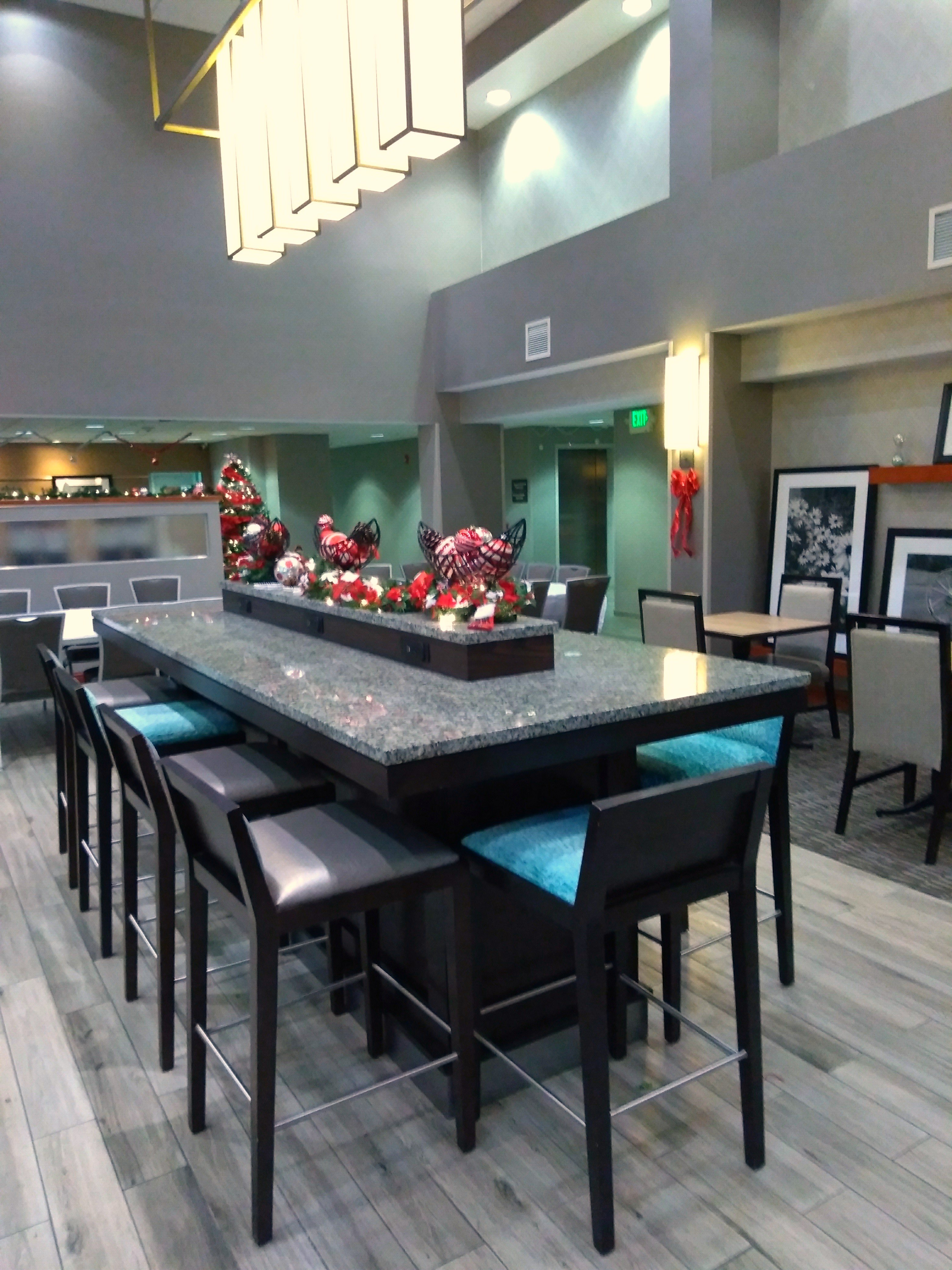 Hampton Inn & Suites Tulare-餐饮