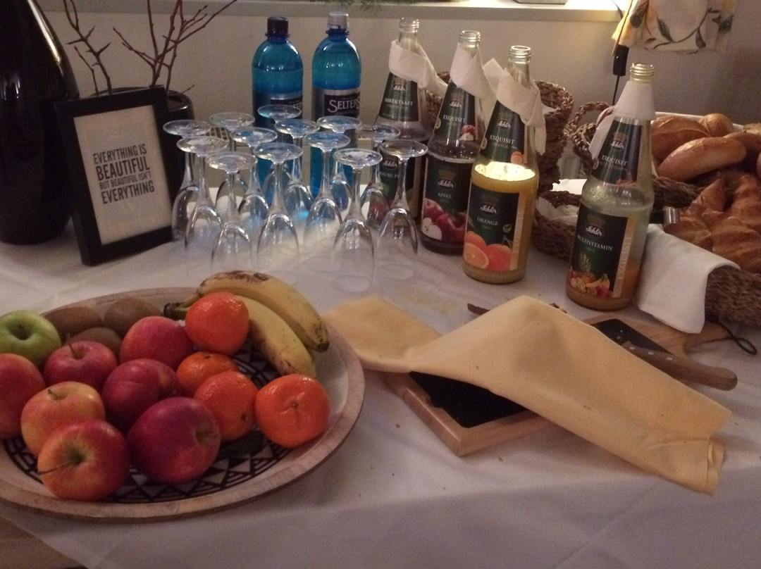 Rotes Ross Marktbergel主图