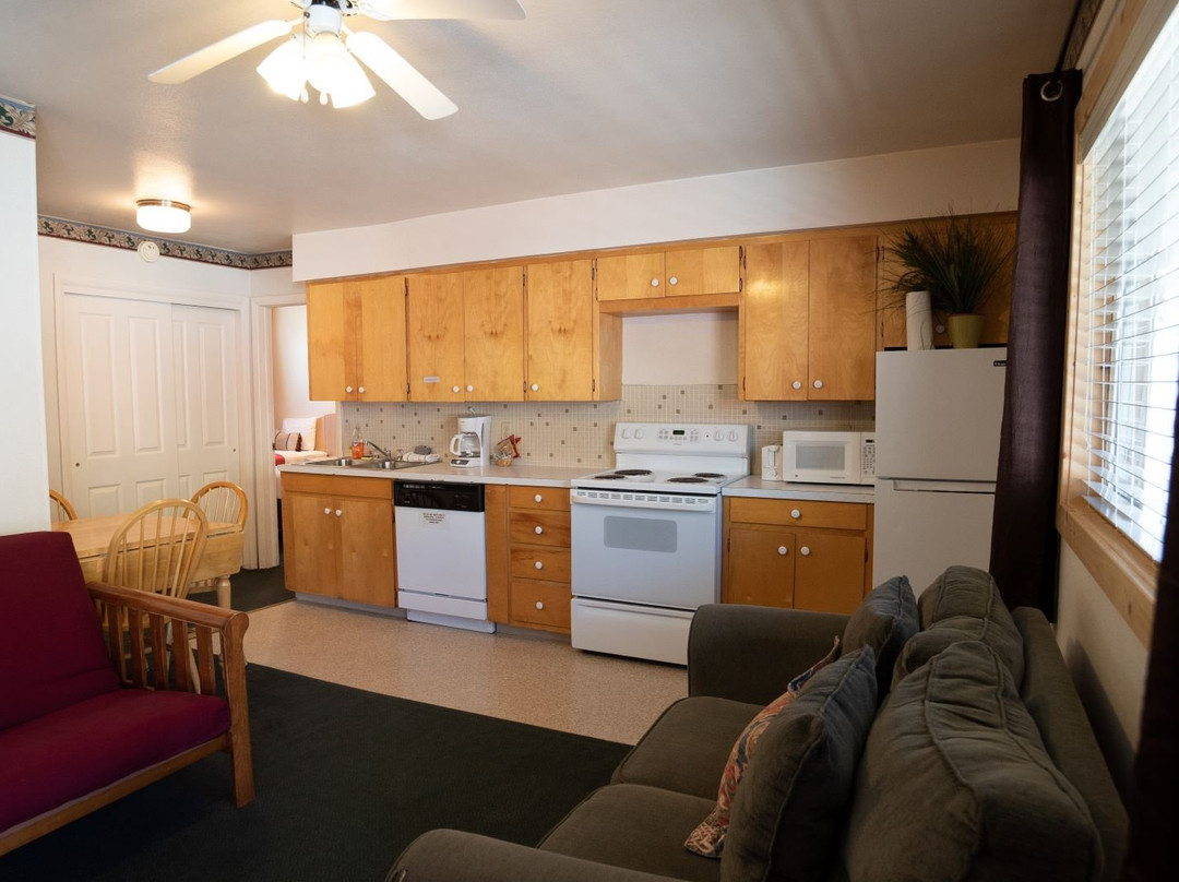 Triangle Motel主图