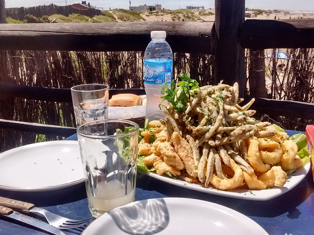 Mar Chiquita餐馆和美食-Lo De Victoria