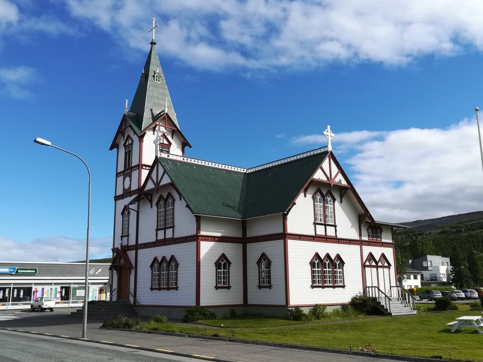 胡萨维克旅游景点-Husavikurkirkja