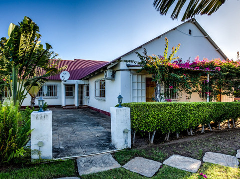 太特酒店住宿-Villa Habsburg