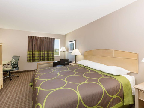 卡罗尔东速8酒店主图