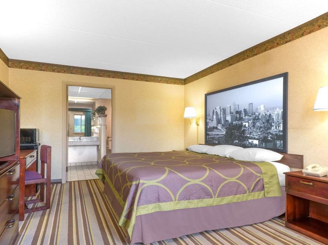 Super 8 by Wyndham Wapakoneta主图